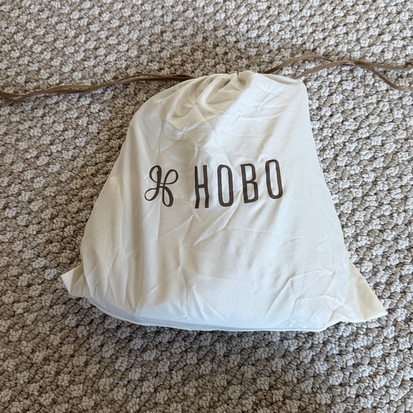 HOBO Crossbody NWT- Light Tan with Gold (Paulette Small Crossbody) - Picture 9 of 9